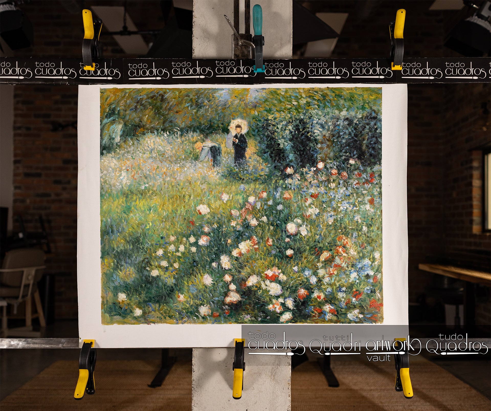 Mujer con sombrilla en un jardín, Renoir